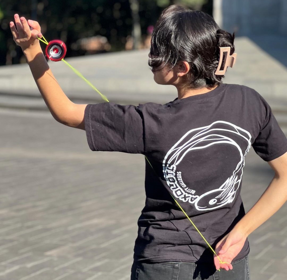 Yoyo pentru avansați YoYoFactory Axolotl Metal Gold