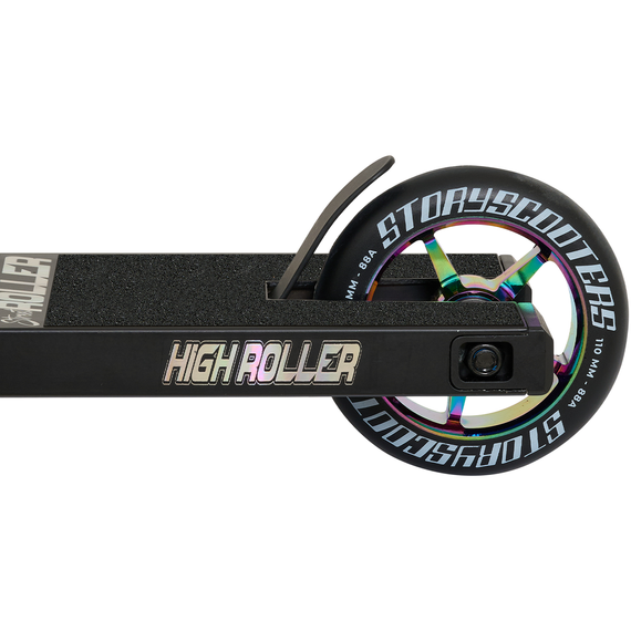 Story High Roller Street stunt scuter Negru și curcubeu 87 cm