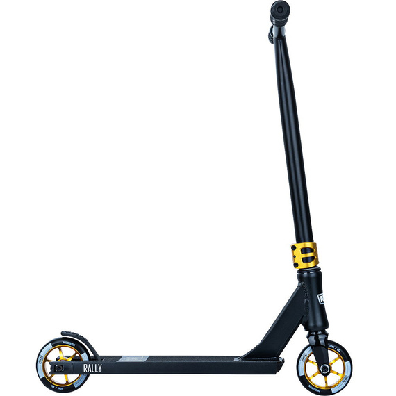 NKD Rally V4 Scooter de performanță negru și auriu wys. 79 cm