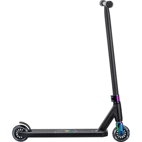 Stunt Aluminiu scuter ușor pentru călăreți tineri NKD Next Generation Stunt Black & Rainbow wys. 79,4 cm